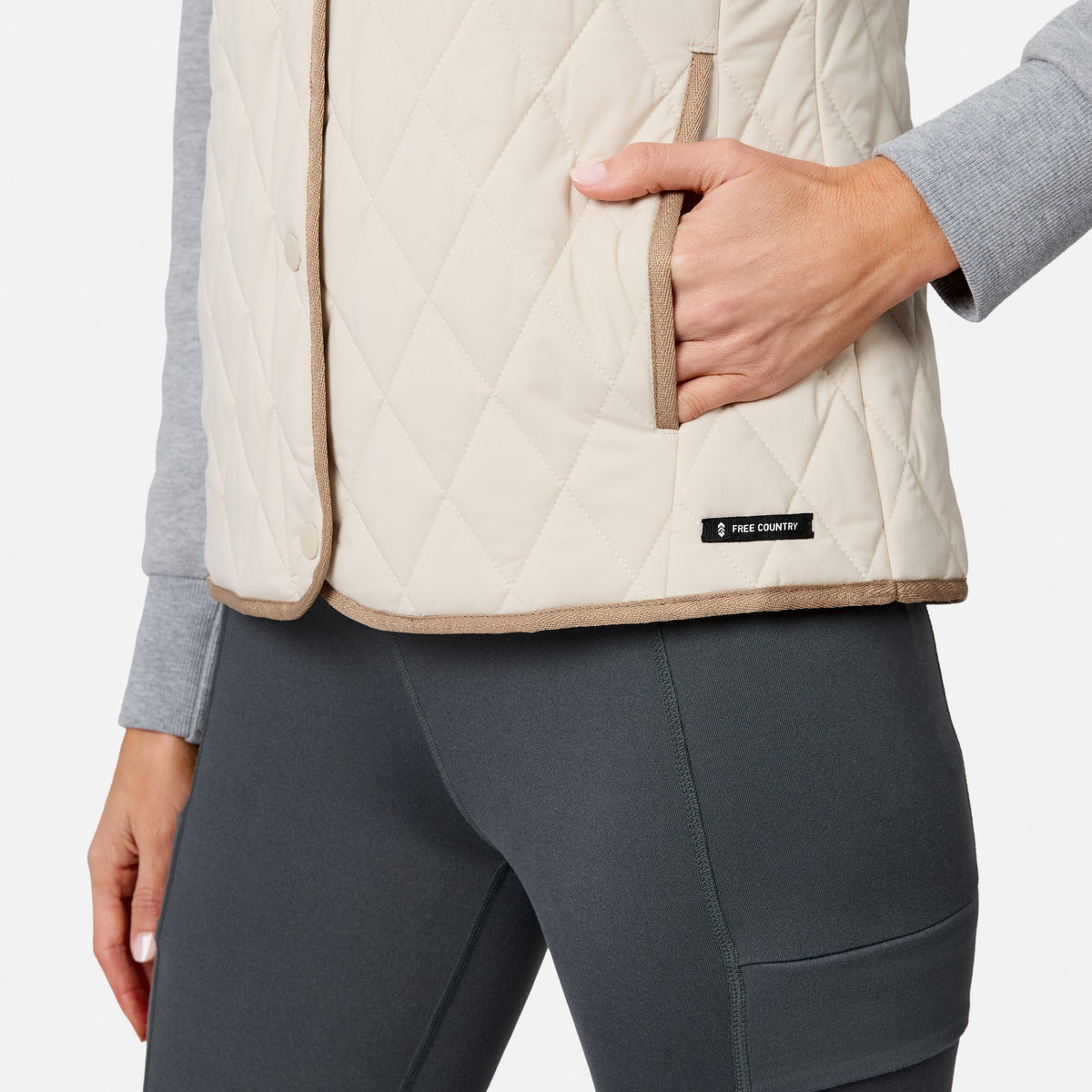 Women's Cirrus Diamond Quilted Button Down Vest