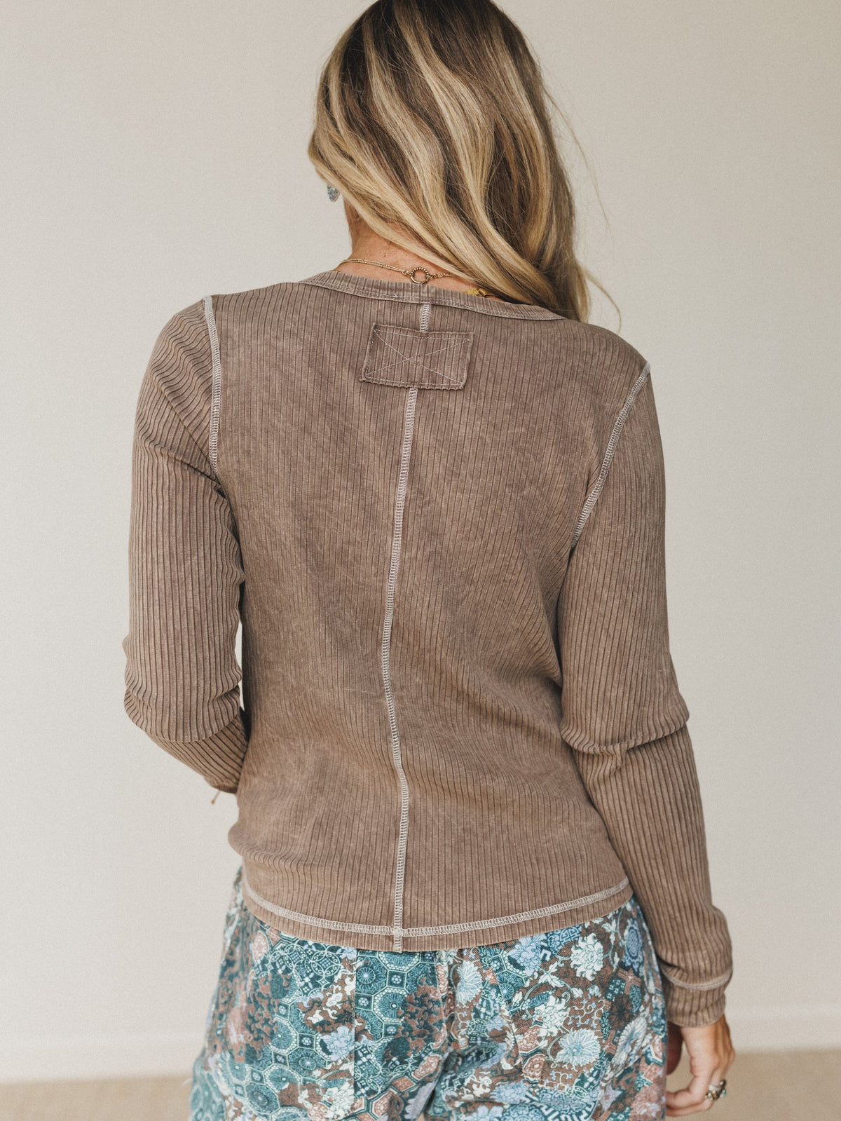 The Nest Off Duty Top - Brown