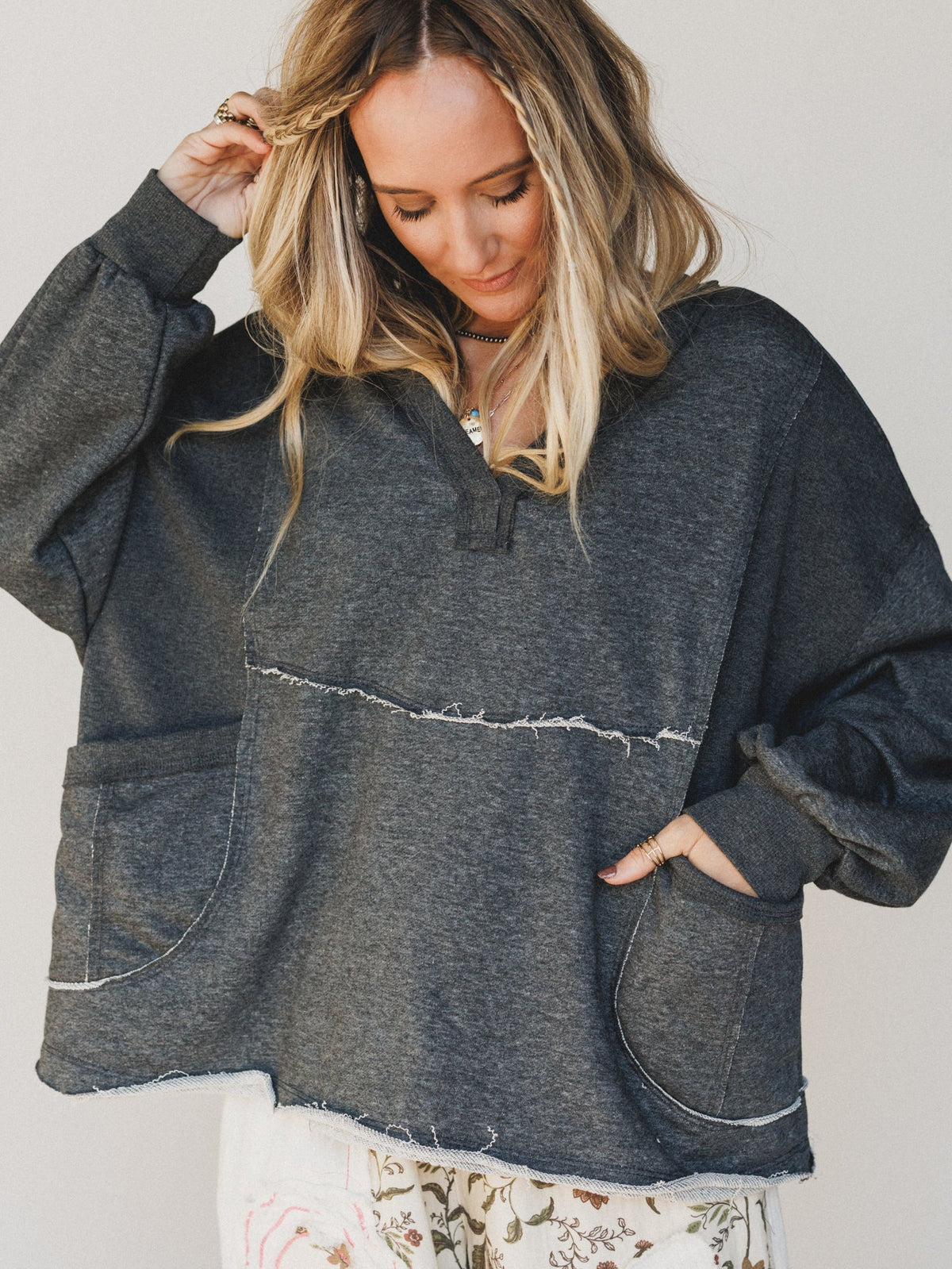 The Nest Karli Knit Pocket Top - Charcoal