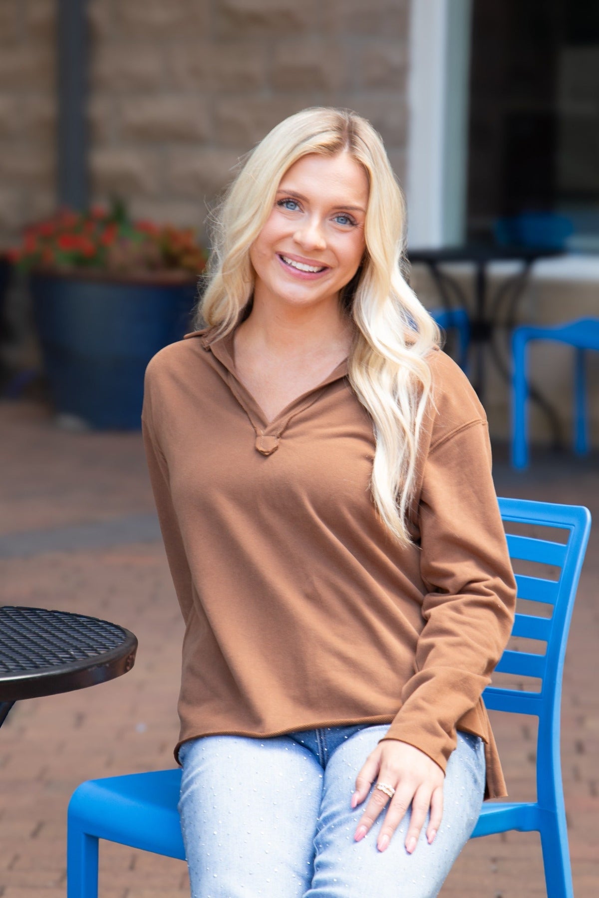 V-Neck Collared Pullover. Brown