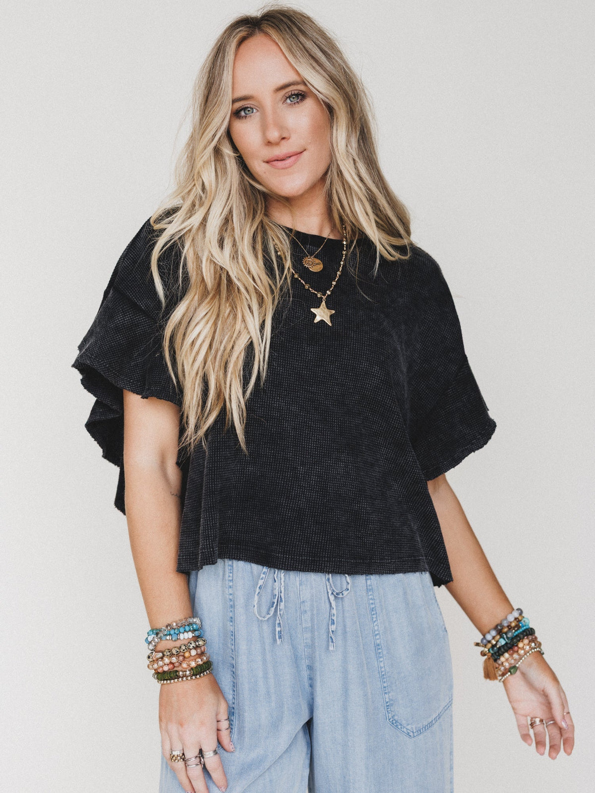 Ruffle Sleeve Tee - Ash Black